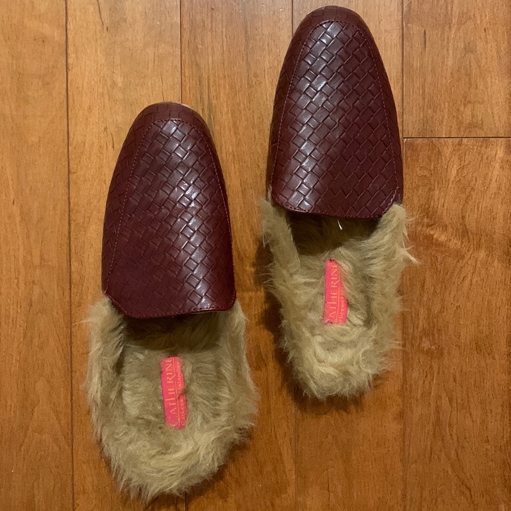 Never worn fur loafers